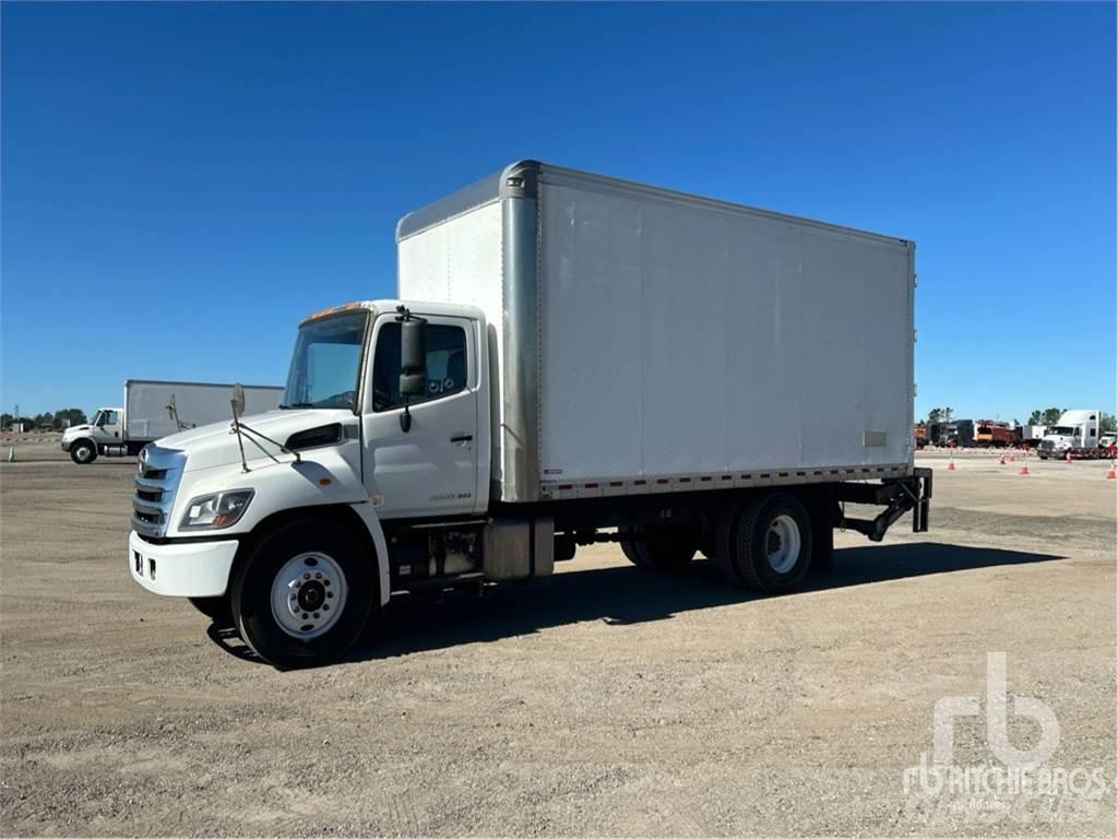 Hino 268 Панельні фургони