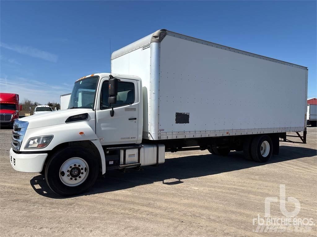 Hino 268 Панельні фургони