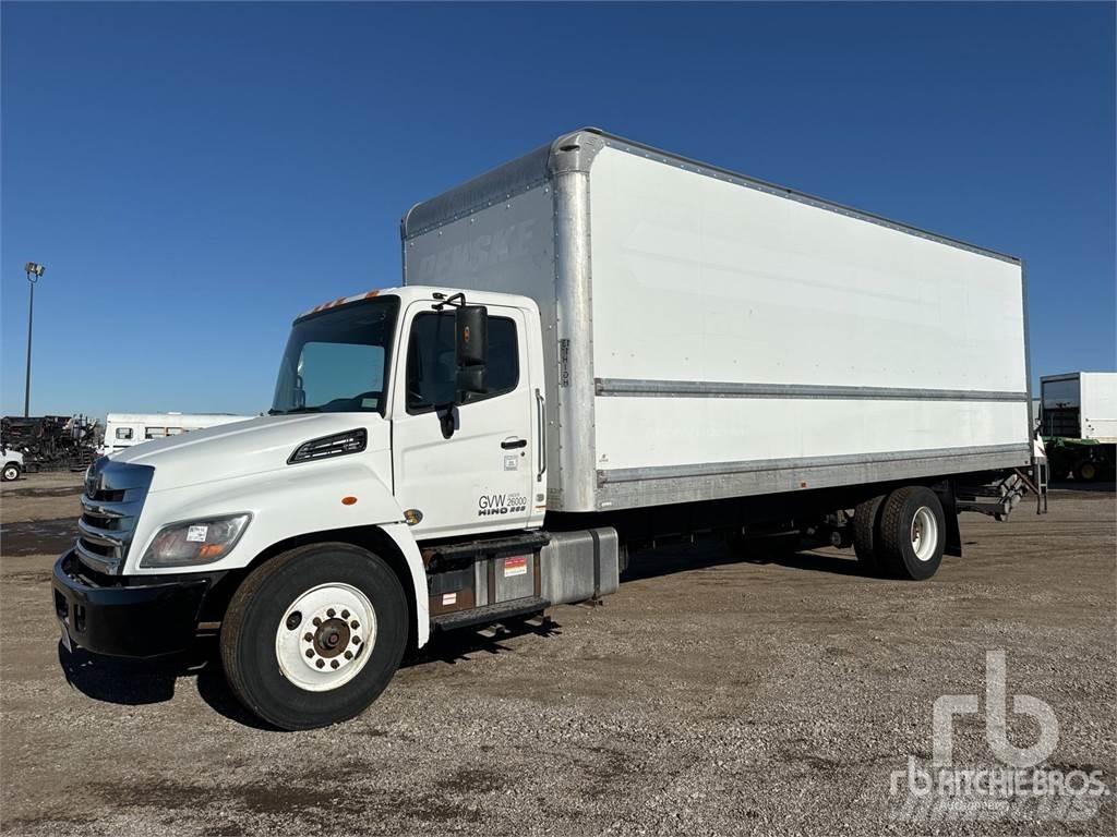Hino 268 Панельні фургони