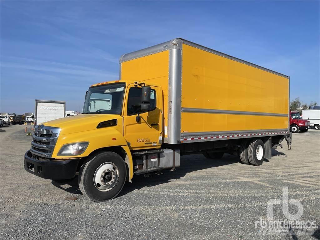 Hino 268 Панельні фургони