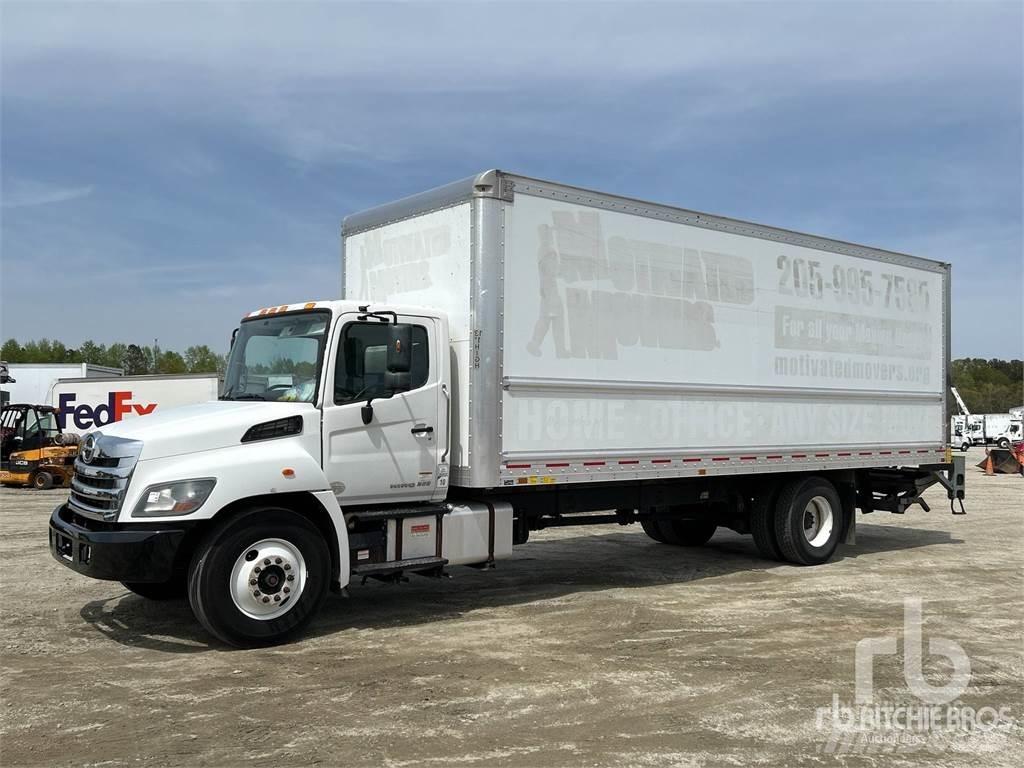 Hino 268 Панельні фургони