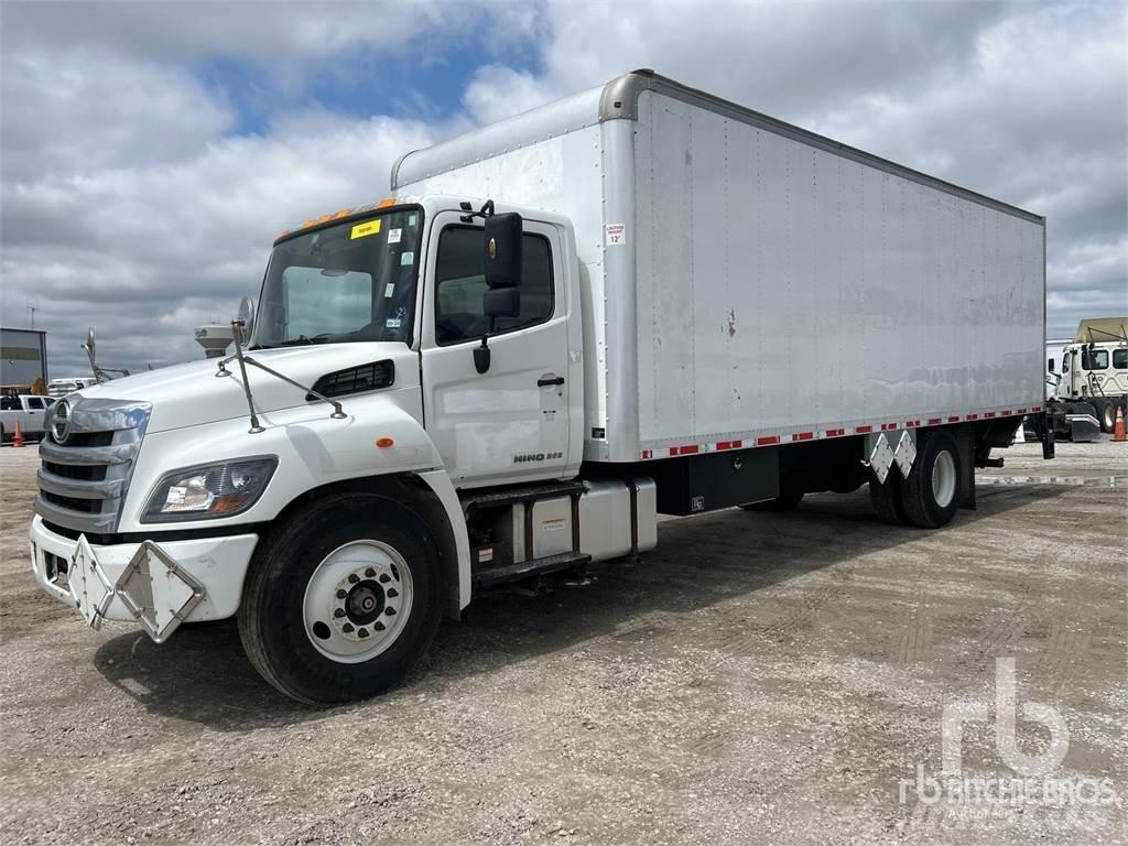 Hino 268 Панельні фургони