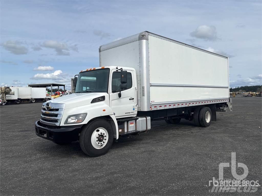 Hino 338 Панельні фургони