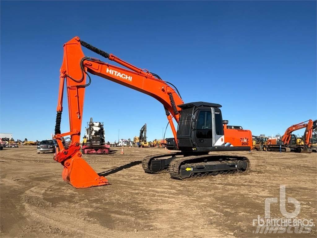 Hitachi ZX200 Гусеничні екскаватори