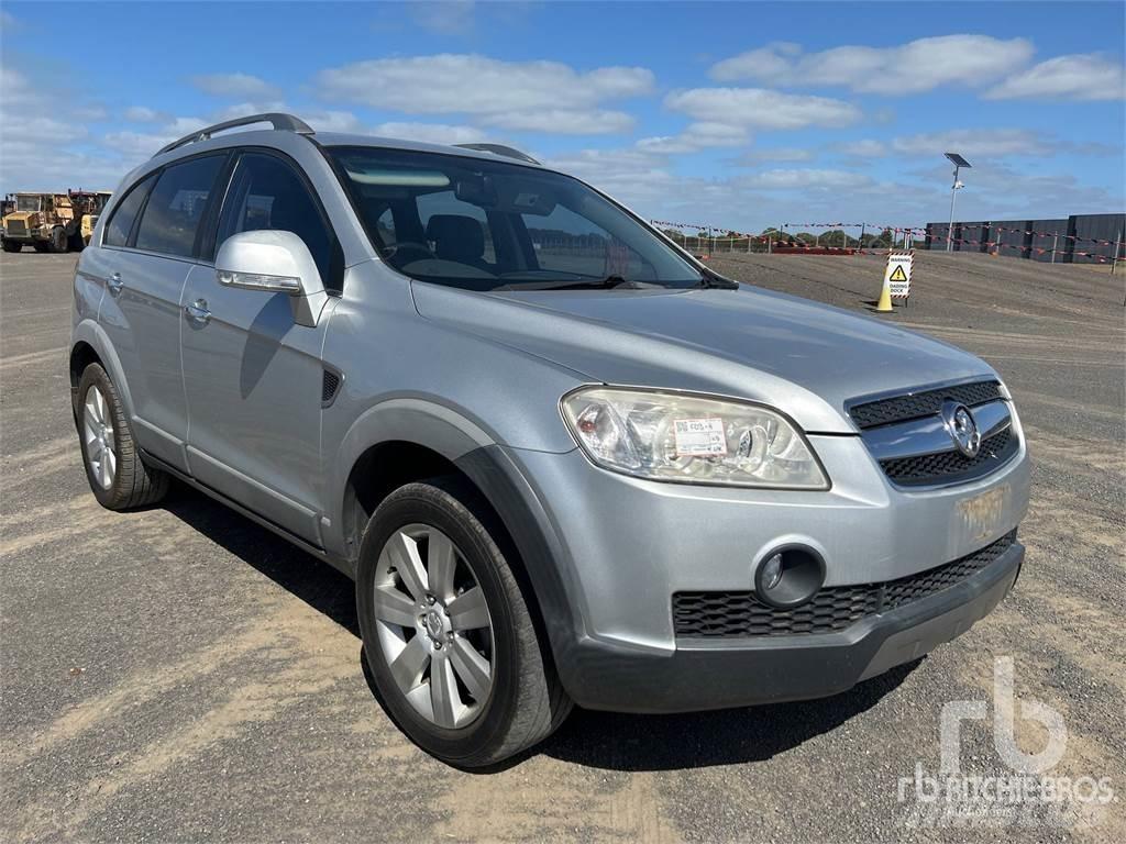 Holden CAPTIVA Автомобілі