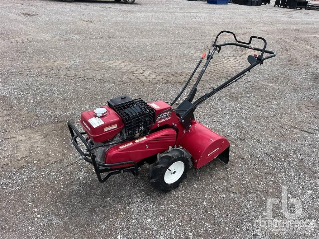 Honda FRC 800 Поглинальні борони / грунтові фрези
