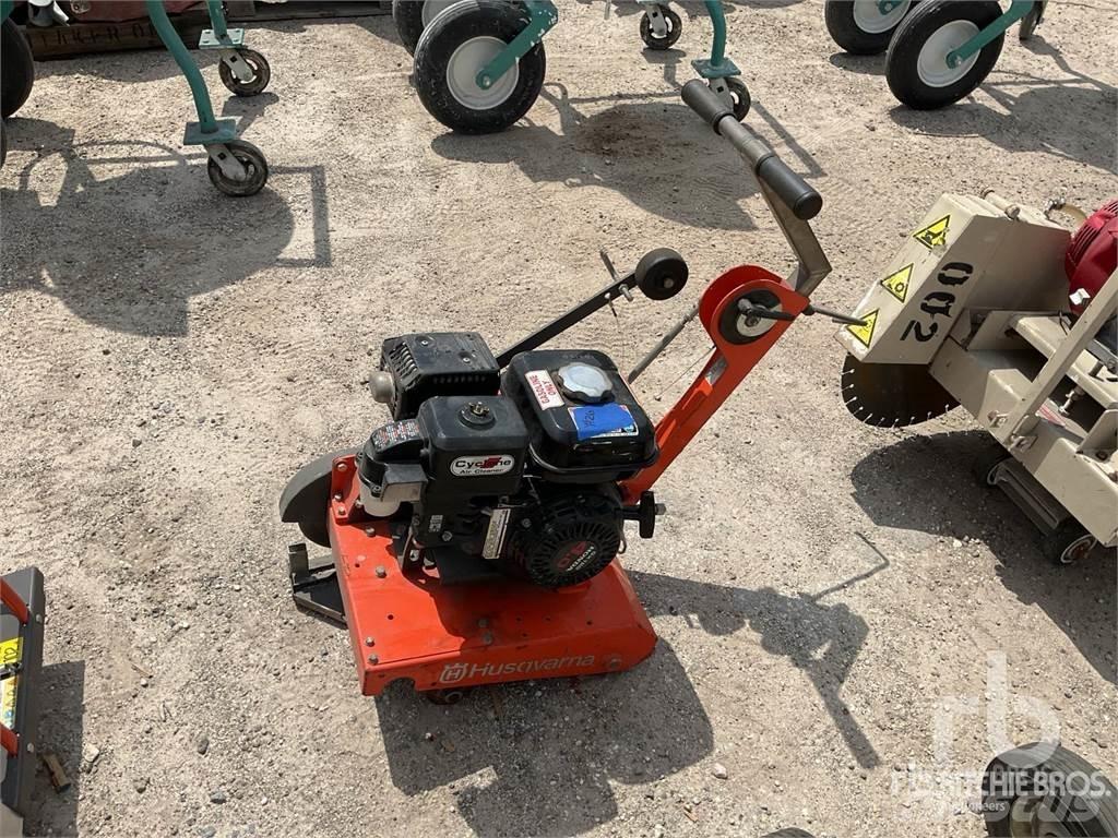 Husqvarna MG8 Машини для розщеплення асфальту