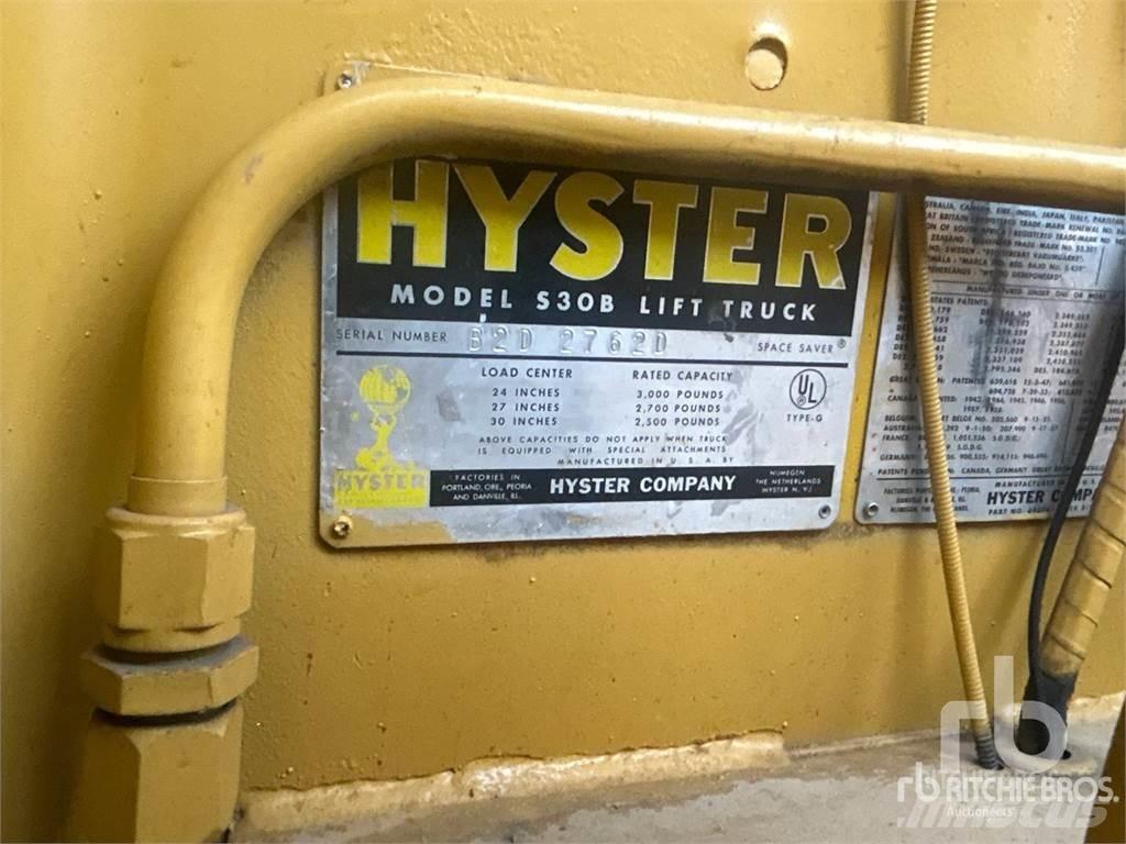 Hyster S30B Дизельні навантажувачі