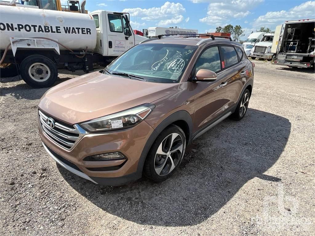 Hyundai TUCSON Пікапи / Бічне розвантаження