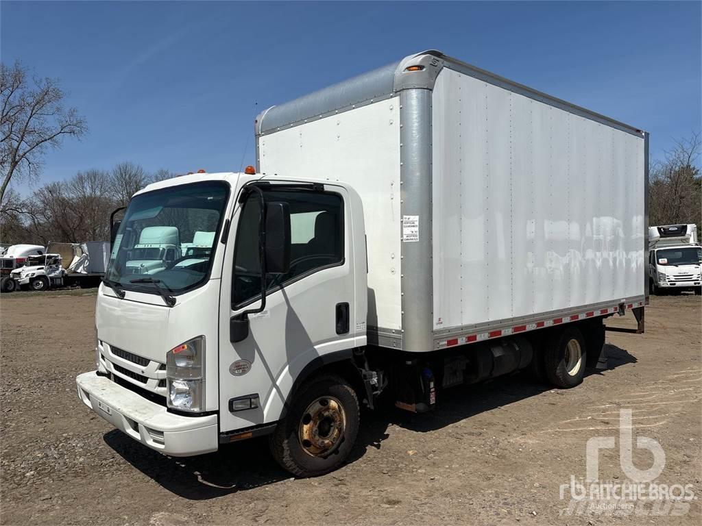 Isuzu NPR Панельні фургони