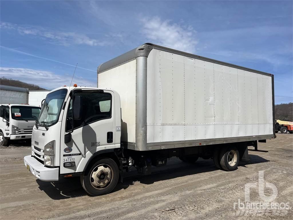 Isuzu NQR Панельні фургони