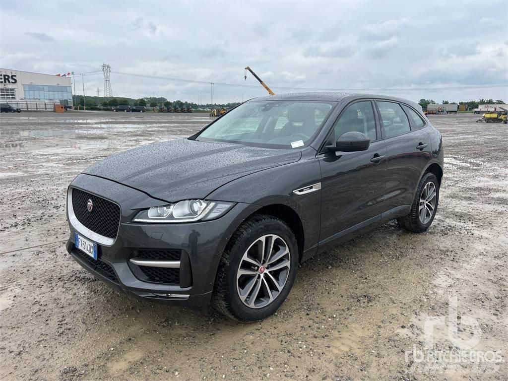 Jaguar F-PACE Пікапи / Бічне розвантаження