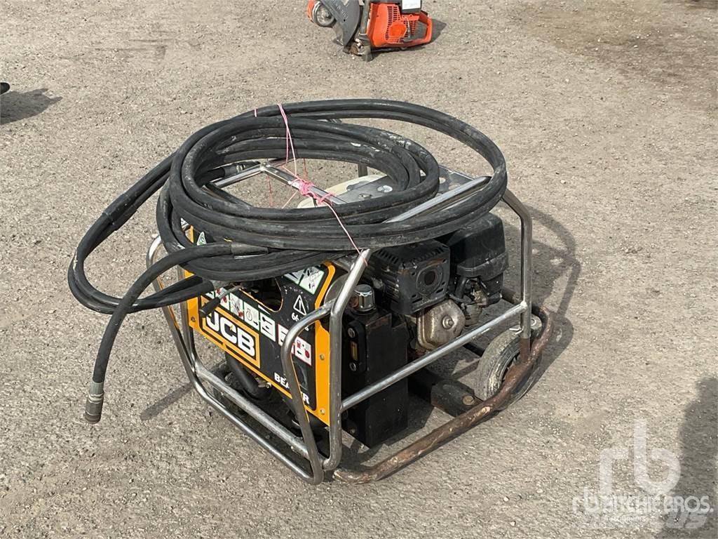 JCB BEAVER Низькорамні напівпричепи