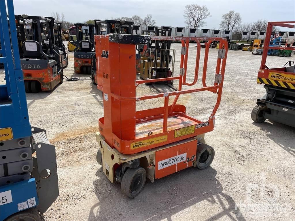 JLG 1230ES Колінчаті підйомники