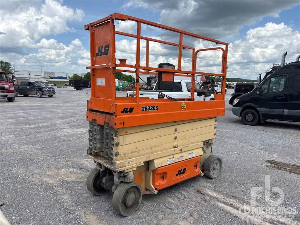 JLG 2632ES Підйомники-ножиці