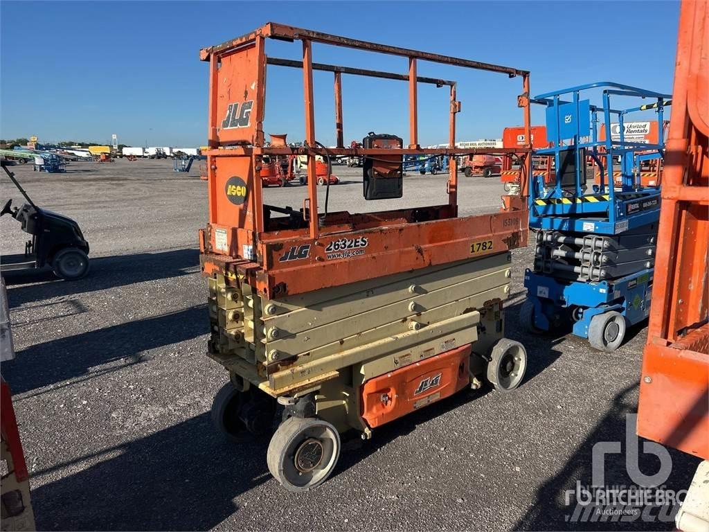JLG 2632ES Підйомники-ножиці