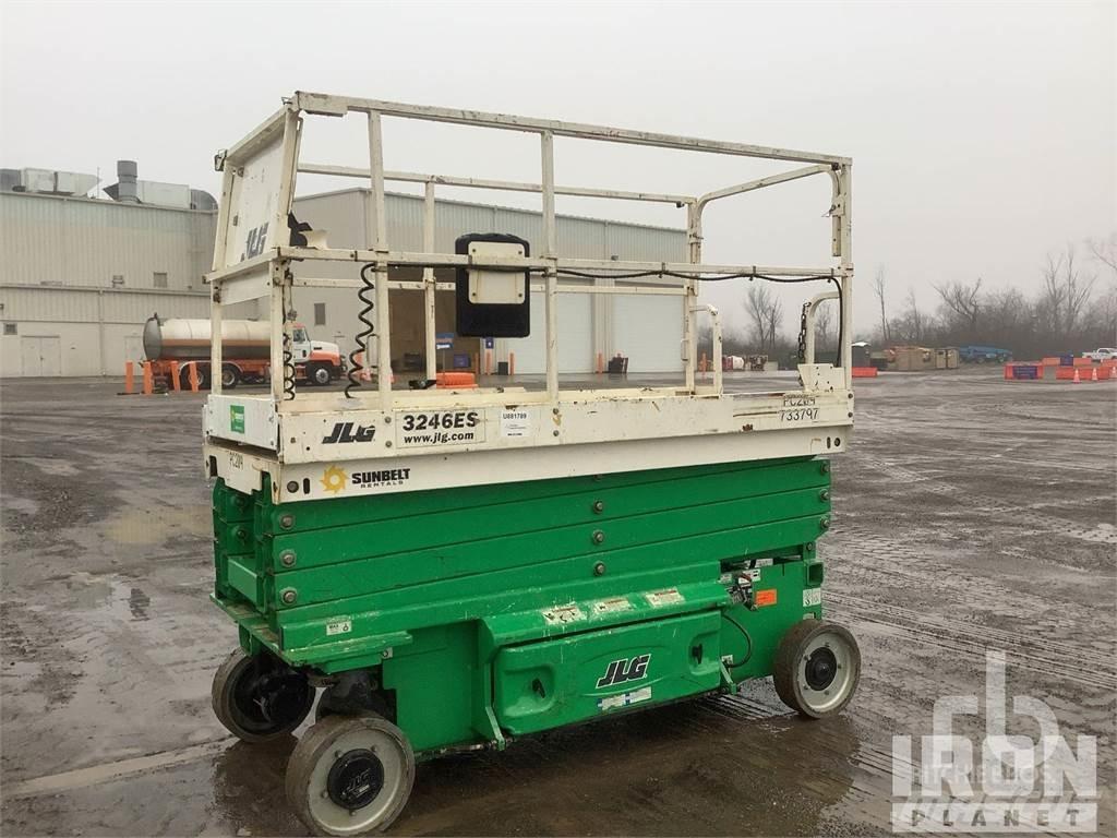 JLG 3246ES Підйомники-ножиці