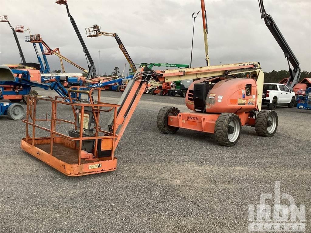 JLG 600AJ Колінчаті підйомники