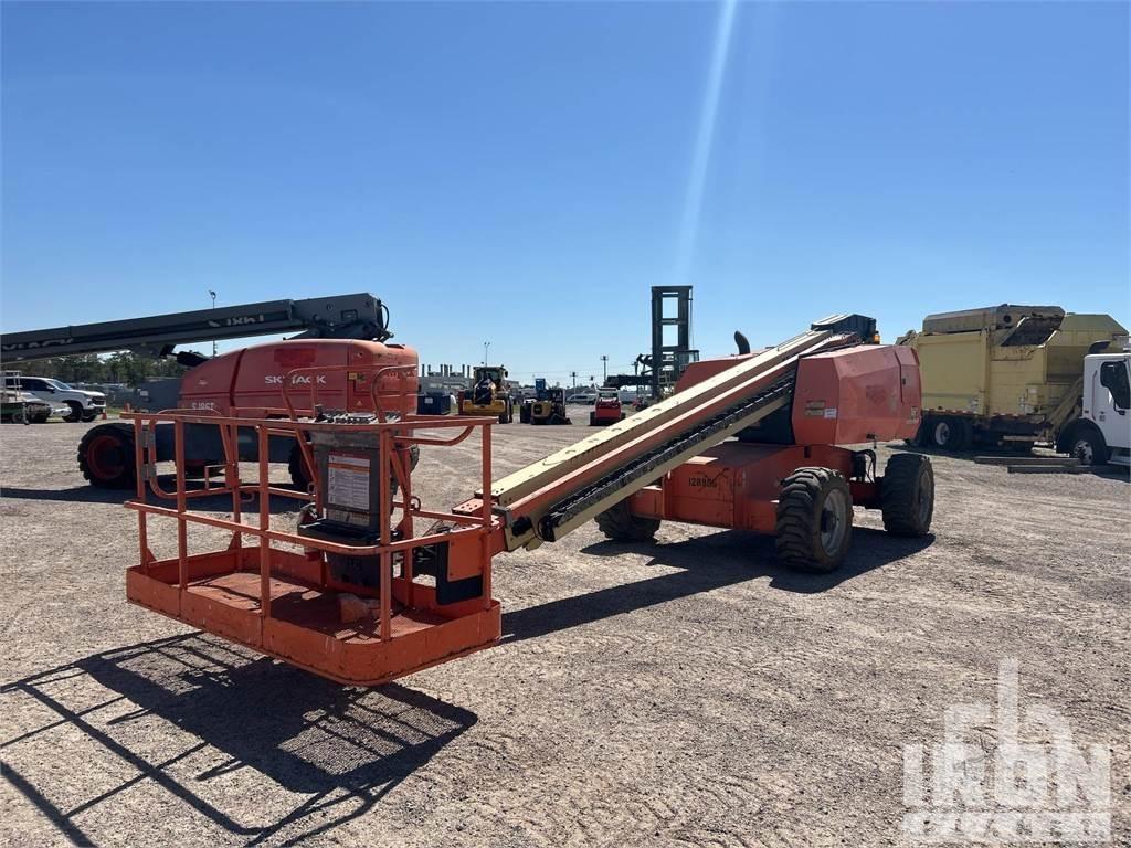 JLG 600S Колінчаті підйомники