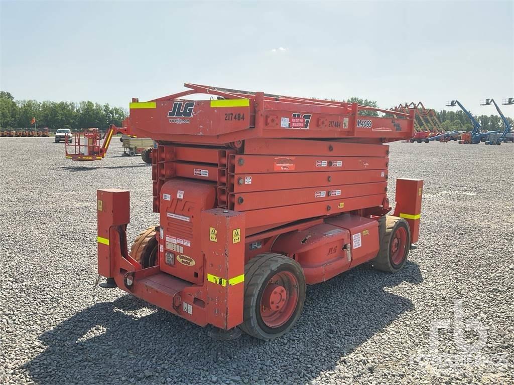 JLG M4069LE Підйомники-ножиці