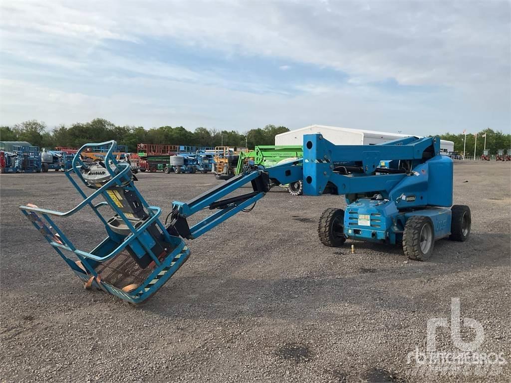 JLG M450AJ Колінчаті підйомники