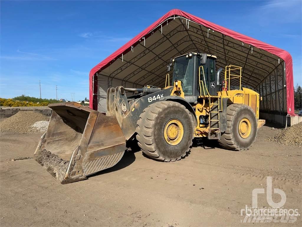 John Deere 844K Фронтальні навантажувачі