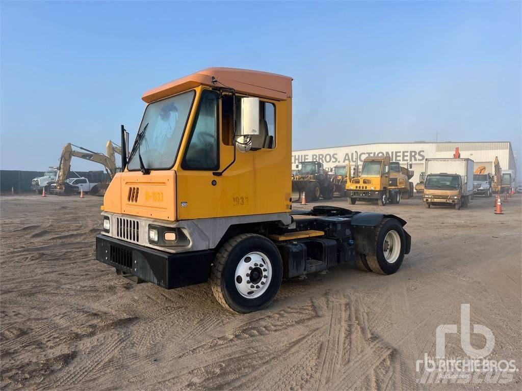 Kalmar T2 Тягачі