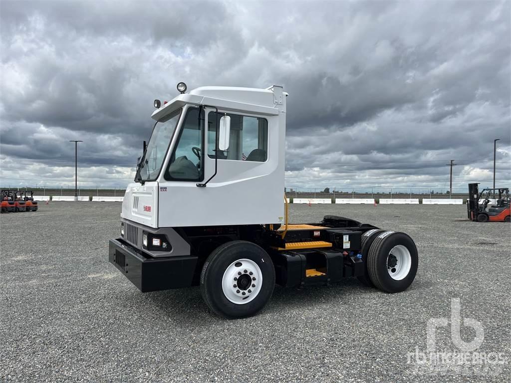 Kalmar T2 Тягачі