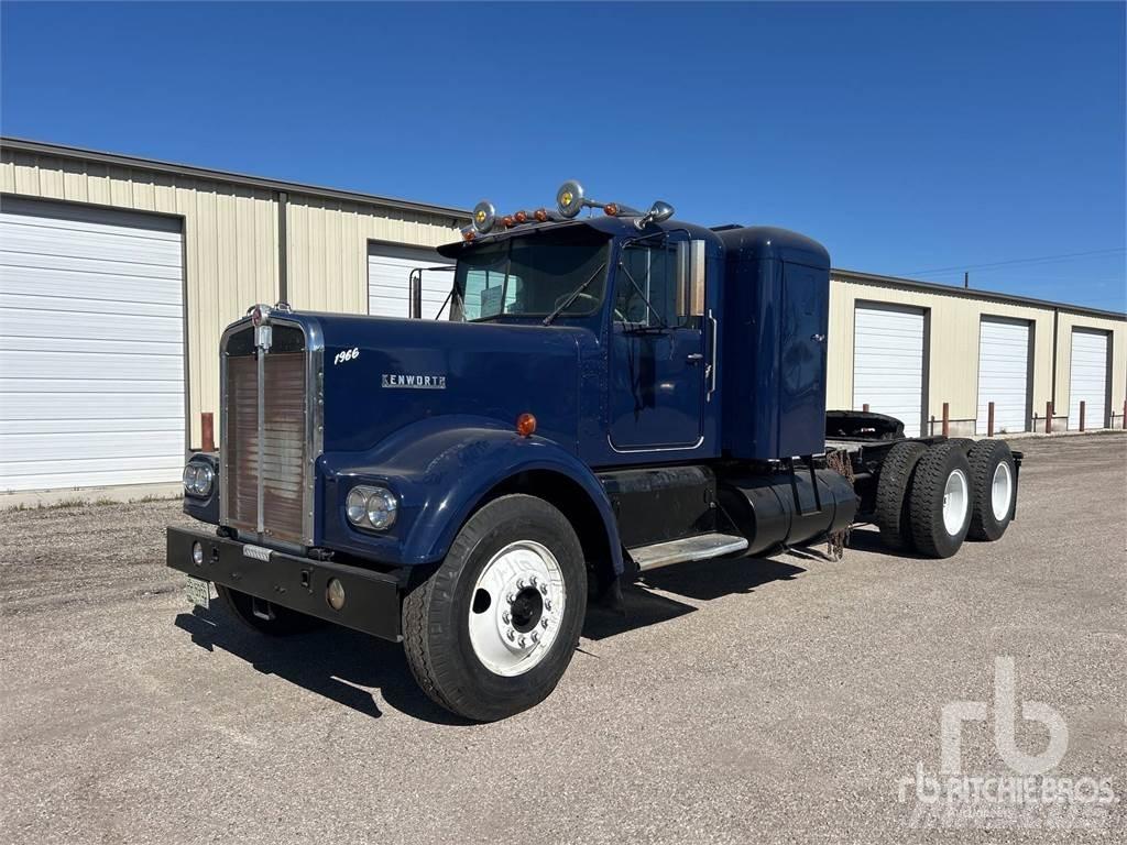 Kenworth CC25 Тягачі