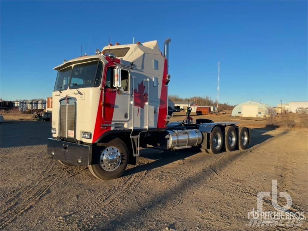 Kenworth K100 Тягачі