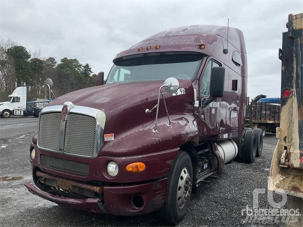 Kenworth T2000 Тягачі