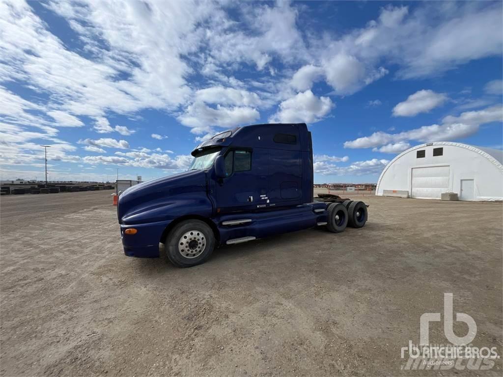 Kenworth T2000 Тягачі