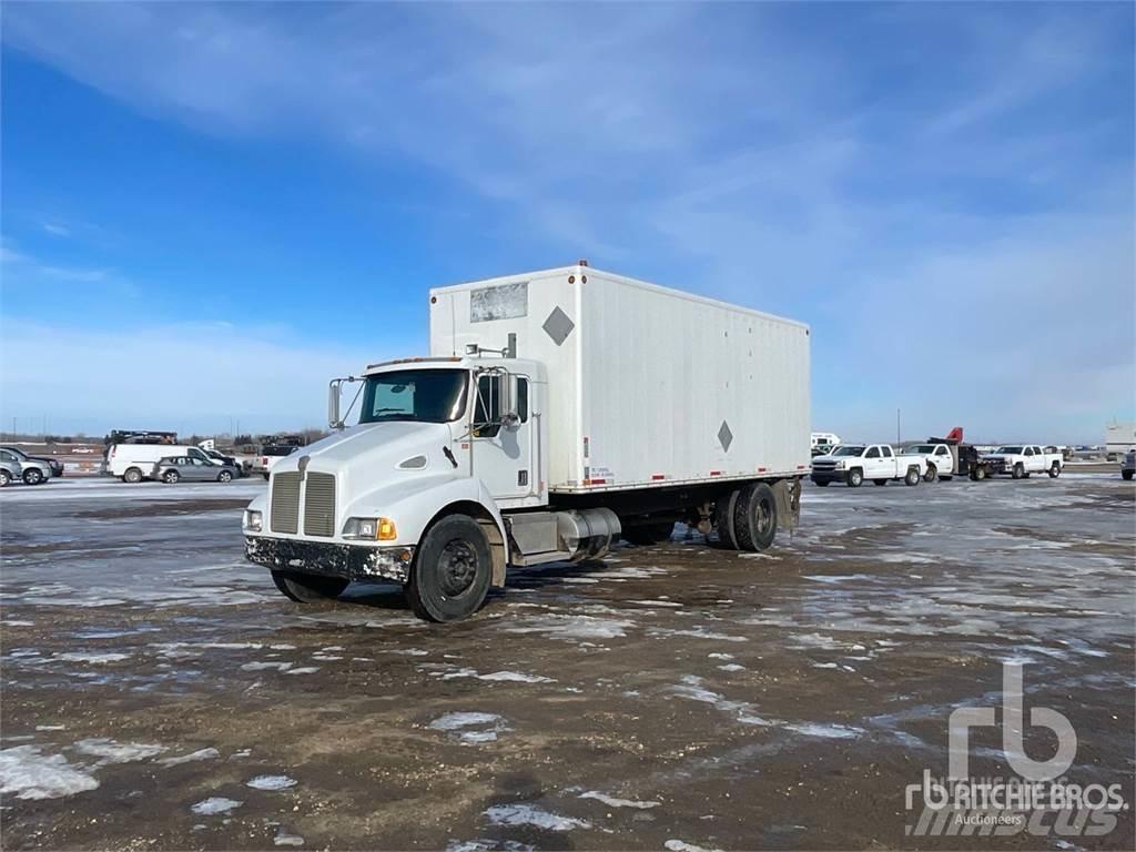 Kenworth T300 Панельні фургони