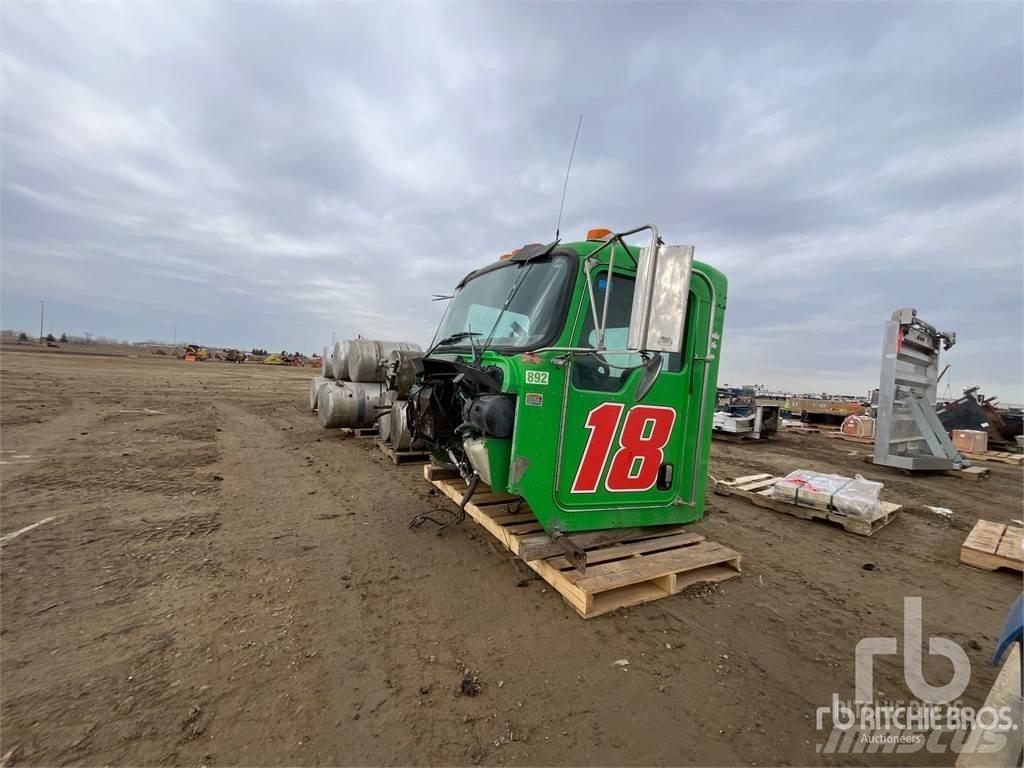 Kenworth T370 Кабіна