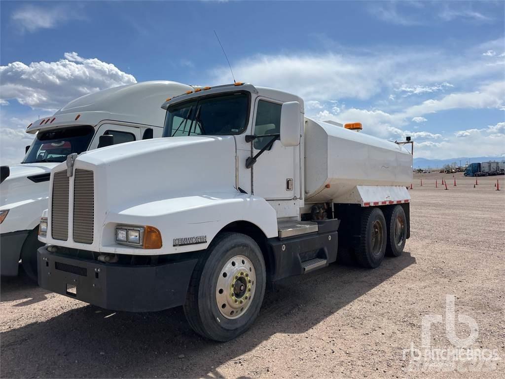 Kenworth T600 Поливальні машини