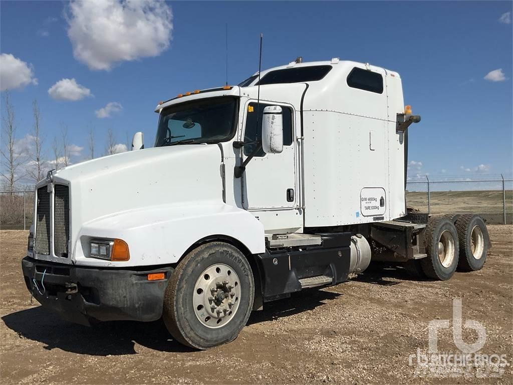 Kenworth T600 Тягачі