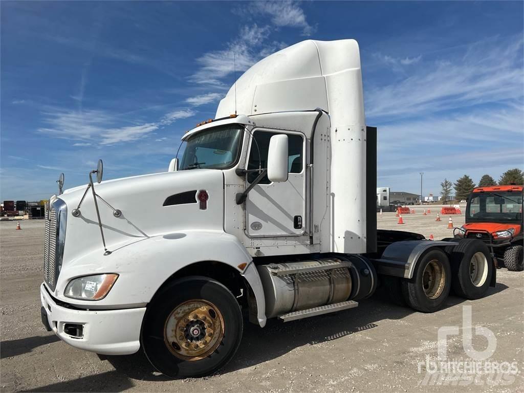 Kenworth T660 Тягачі