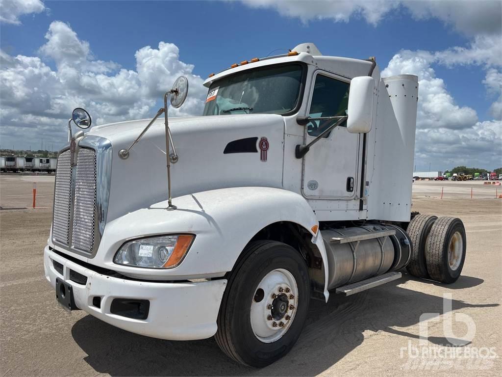 Kenworth T660 Тягачі