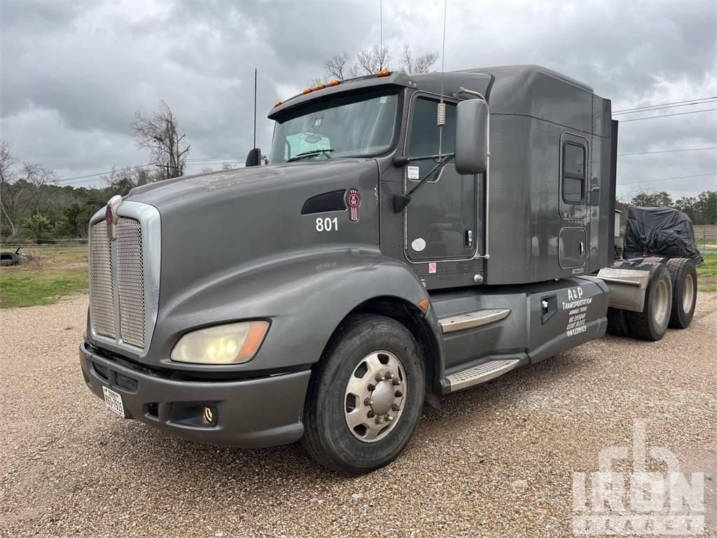 Kenworth T660 Тягачі