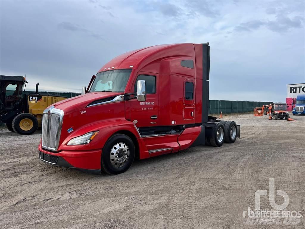 Kenworth T680 Тягачі