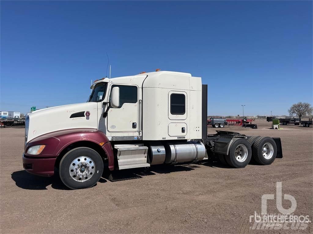 Kenworth T680 Тягачі