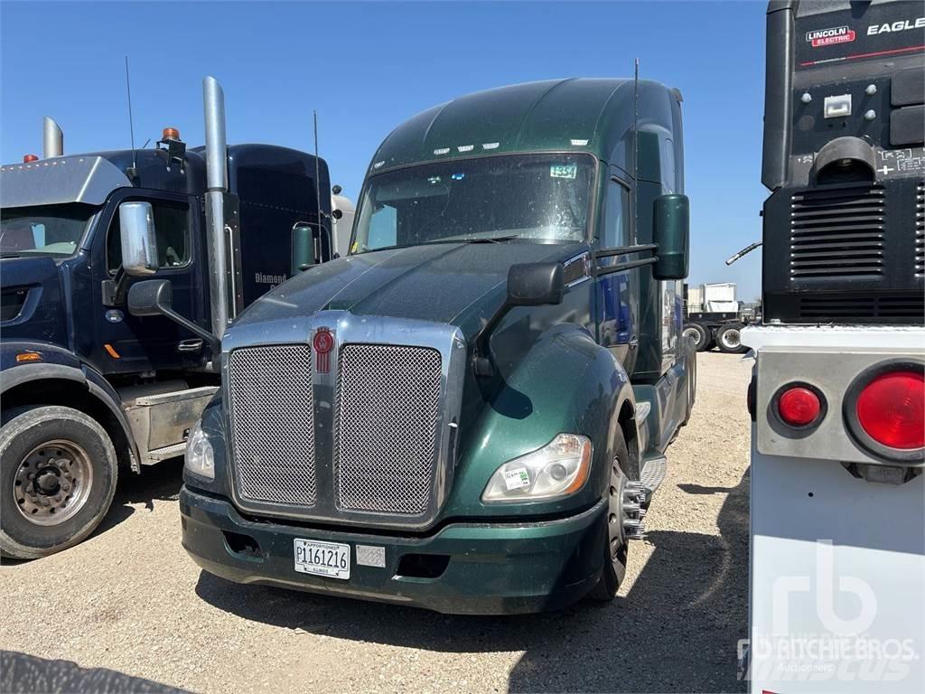 Kenworth T680 Тягачі