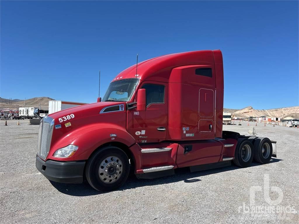 Kenworth T680 Тягачі