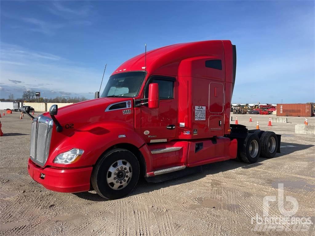 Kenworth T680 Тягачі