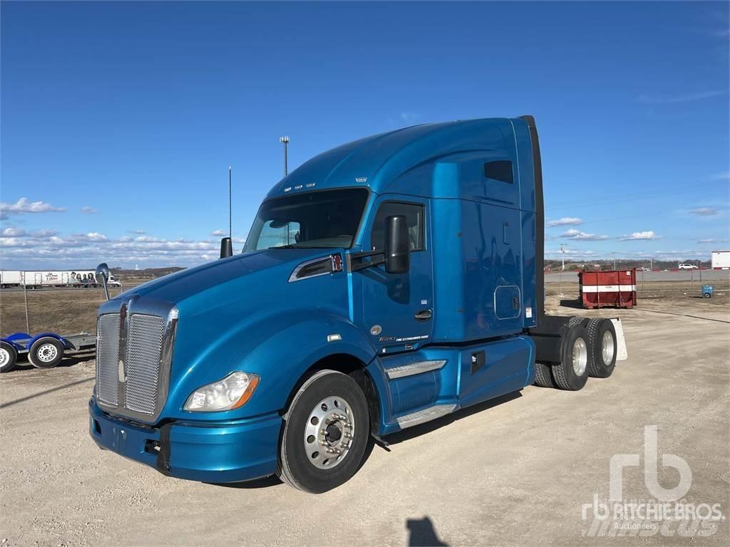 Kenworth T680 Тягачі