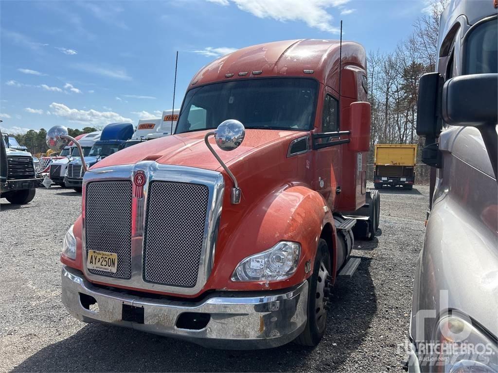 Kenworth T680 Тягачі