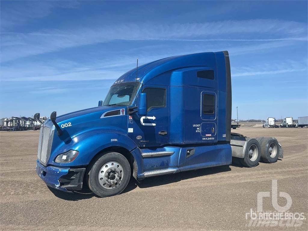 Kenworth T680 Тягачі