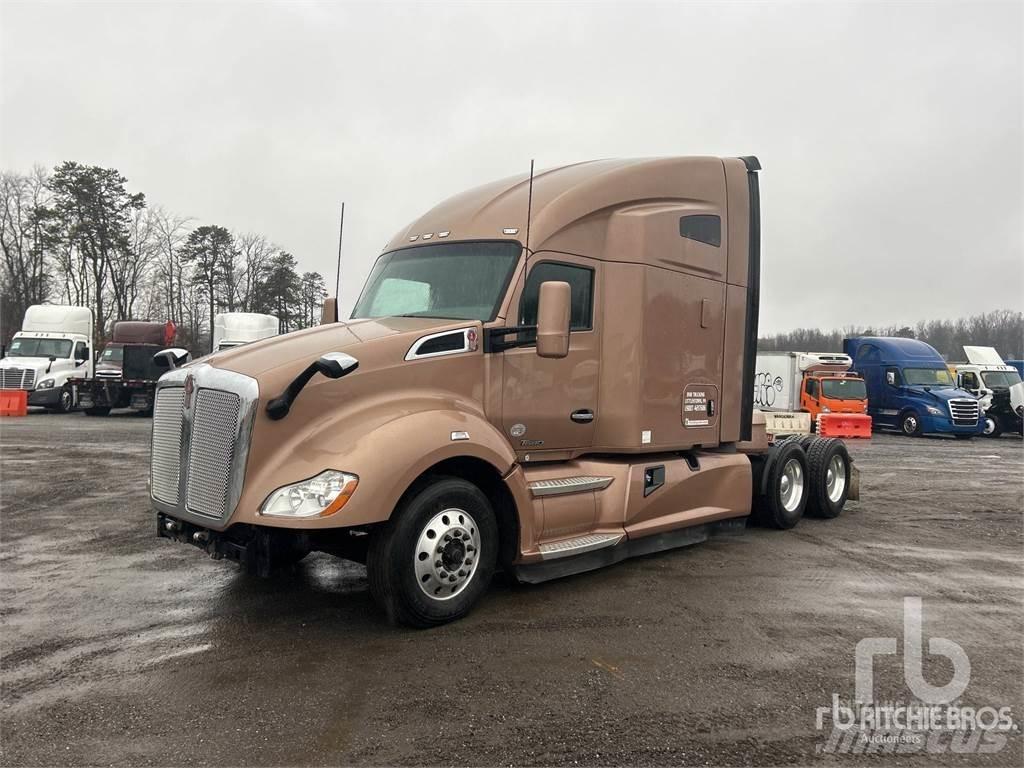 Kenworth T680 Тягачі