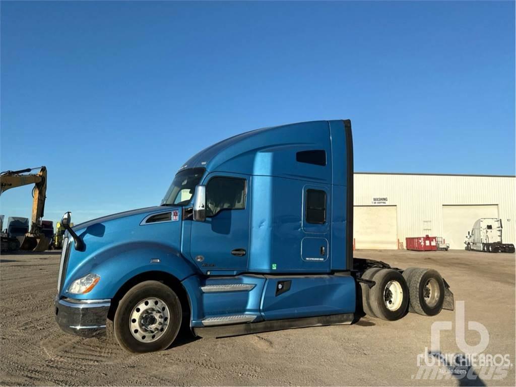 Kenworth T680 Тягачі