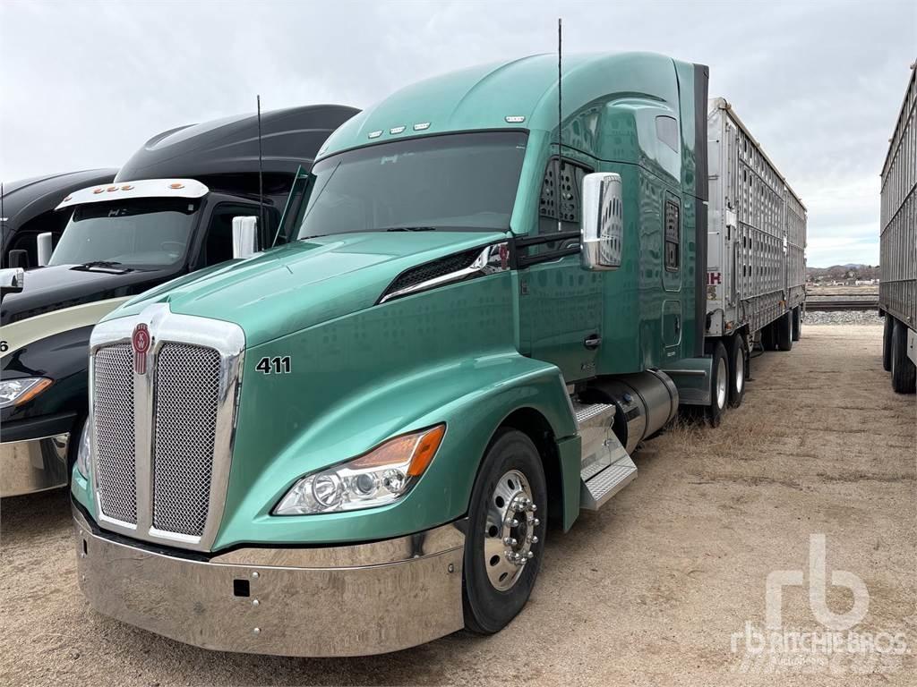 Kenworth T680 Тягачі